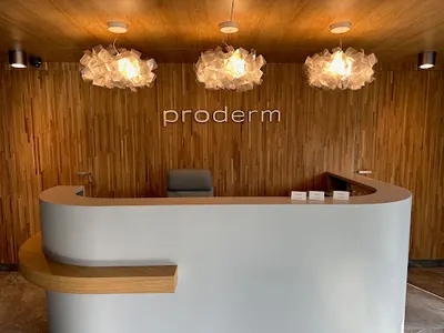 Toboła Jacek, dr nauk med. Spec. dermatolog wenerolog